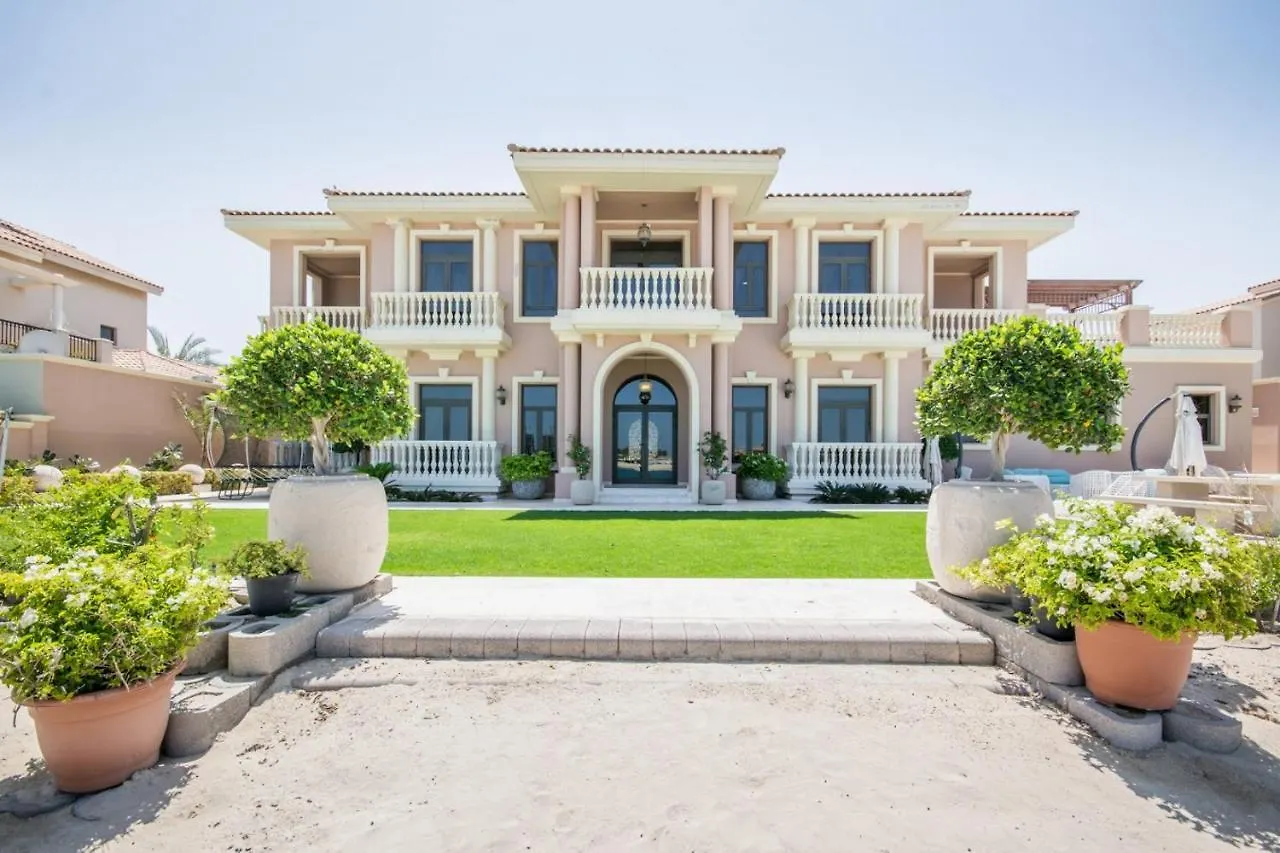 Luxury Villa Palm Jumeirah contacts